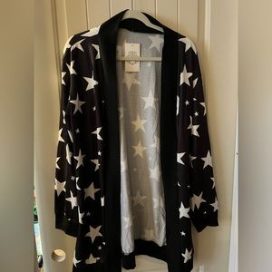 Star pattern open front cardigan.
